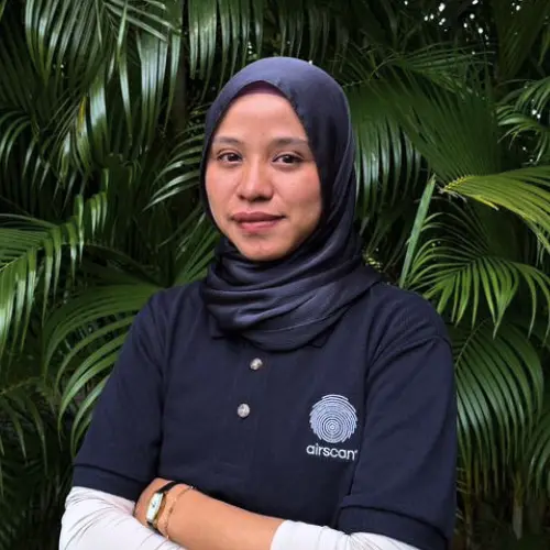 Arinasna, responsable des ventes de projets